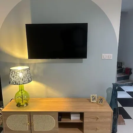 Chez Madeleine Au Petit Palais Apartment