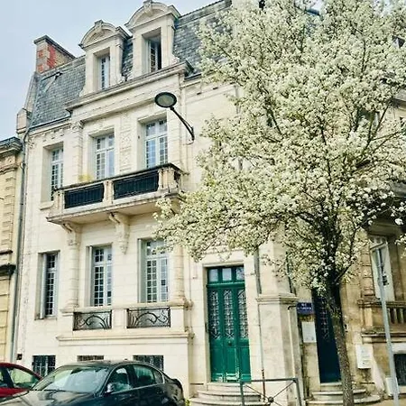 Apartament Chez Madeleine Au Petit Palais *