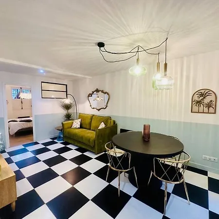 Chez Madeleine Au Petit Palais Apartment *