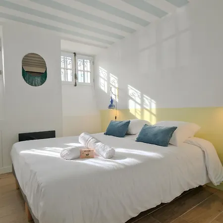 Apartament Chez Madeleine Au Petit Palais